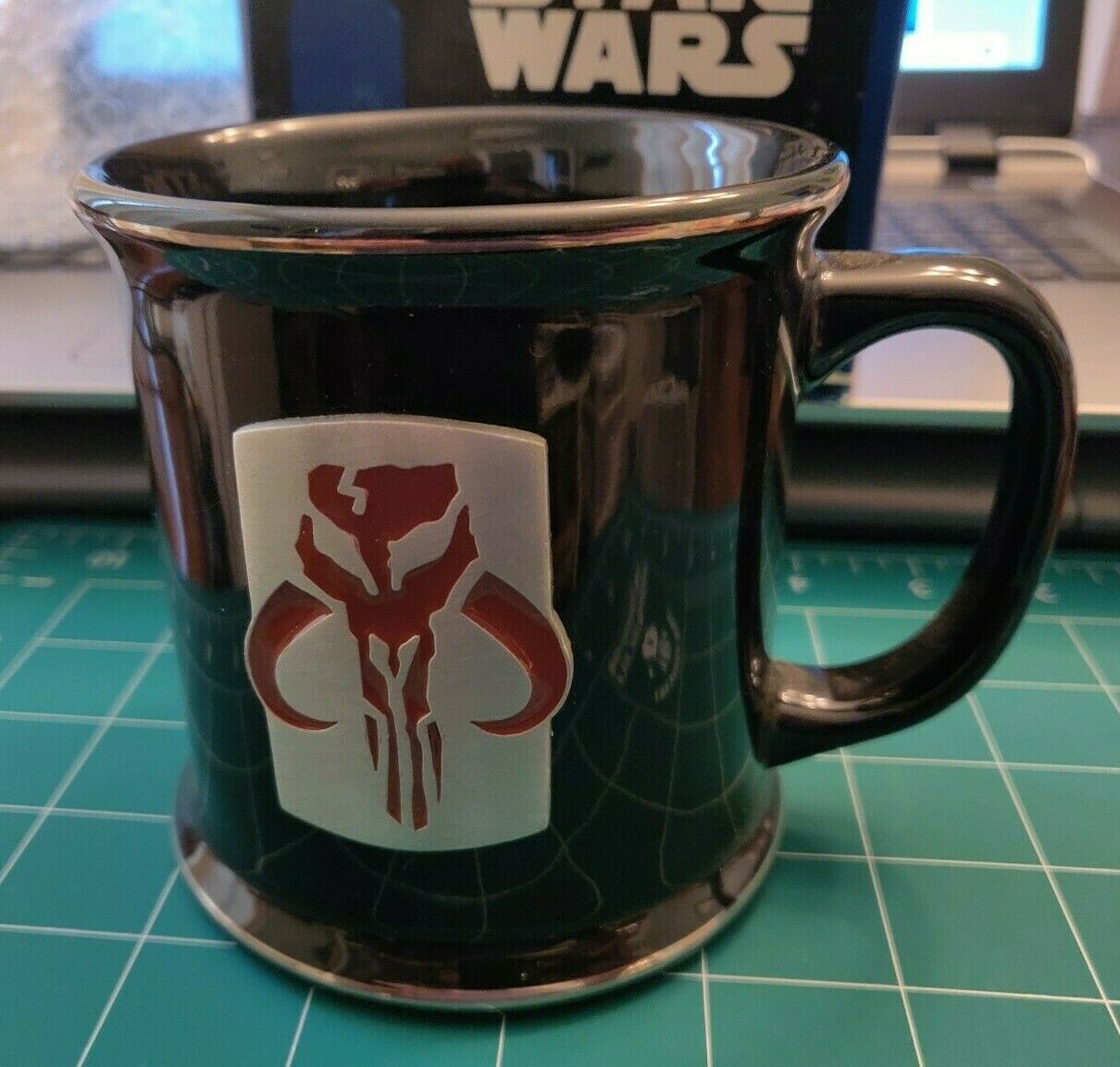 Rawcliffe Boba Fett Icon (Mandalorian) Ceramic Mug - Boba Fett Collectibles  - Boba Fett Fan Club