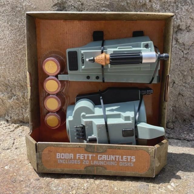 boba fett gauntlets toy