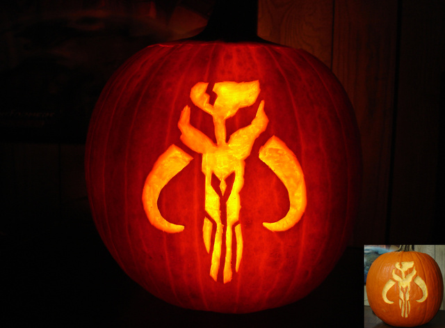 Mandalorian Pumpkin Carving by Tom (aka Hornett) 